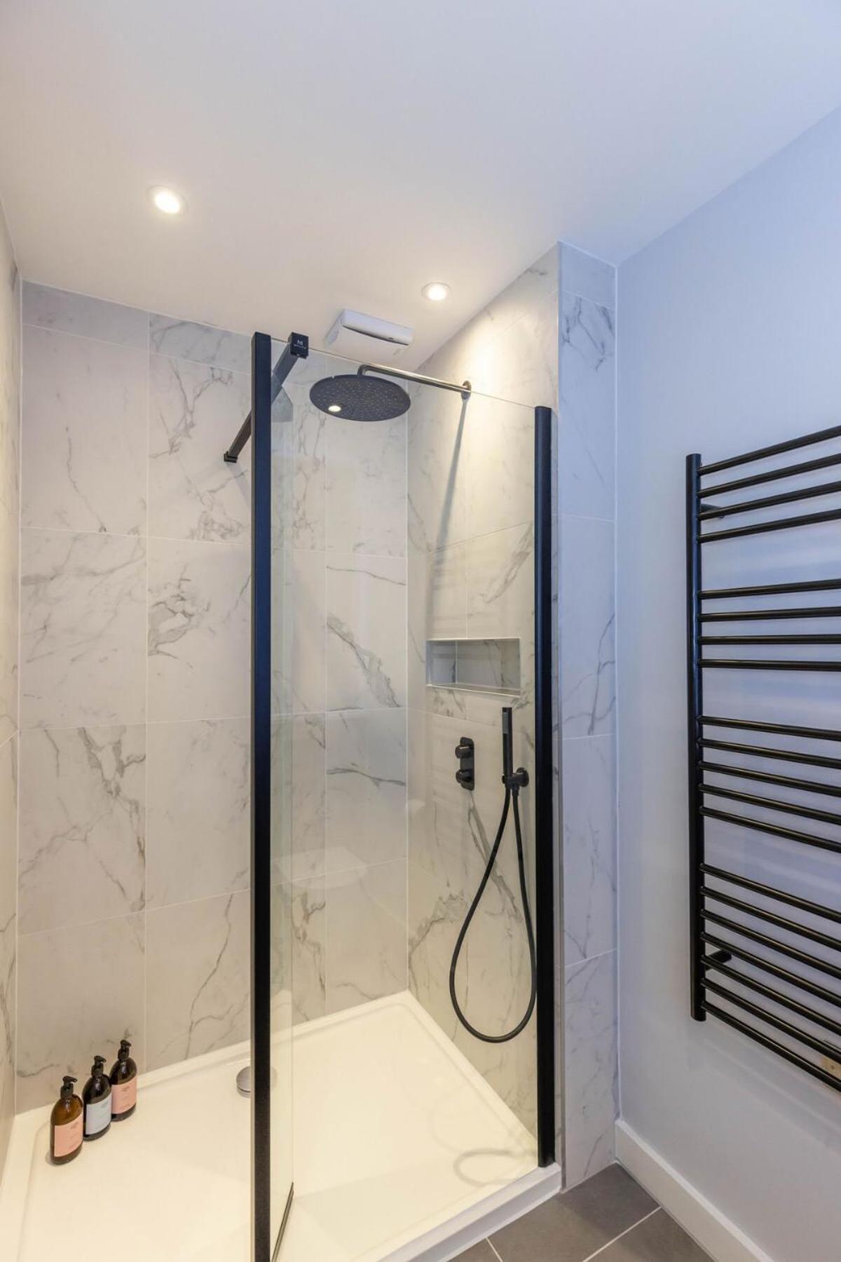 Dragon Suites - Ladon Suite - 2 Bed City Centre Luxury Apartment EDI Buitenkant foto